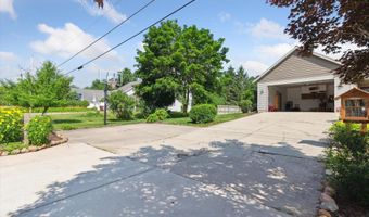 4170 Riverview Dr, Alma, MI 48801