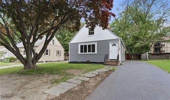 8 Angela Ct, North Providence, RI 02904
