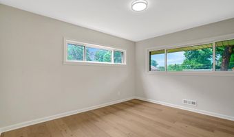 4006 JUSTINE Dr, Annandale, VA 22003