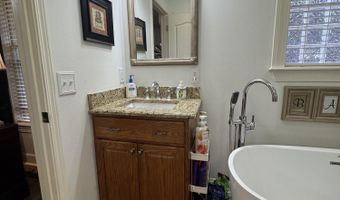 897 Ridgewood, Baldwyn, MS 38824