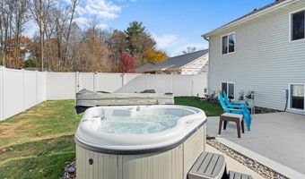 915 Wildflower Ct, Amery, WI 54001