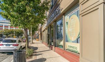 23 Lafayette Cir, Bridgeport, CT 06604
