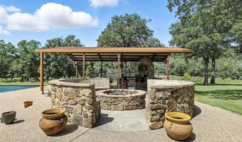 6135 Dobbs Valley Rd, Millsap, TX 76066