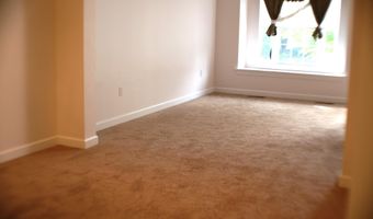 121 CROOM MILLS Dr, Hockessin, DE 19707