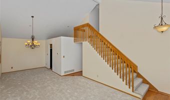 1006 SE Peterson Dr, Ankeny, IA 50021