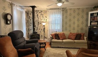 25 Grove St, Brandon, VT 05733