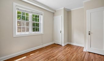 1730 PRESTON Rd, Alexandria, VA 22302