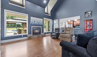 13124 White Oaks, Argentine, MI 48436