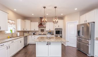 1661 Devonshire Ave, Avon, IN 46123