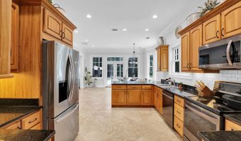 4 Hidden Lake Ct, Bluffton, SC 29910
