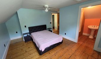 128 Elm St, Cabot, VT 05647