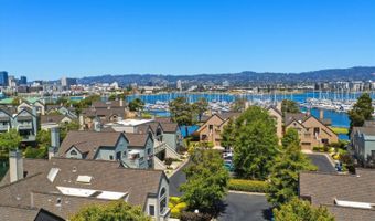 7 Courageous Ct D52, Alameda, CA 94501