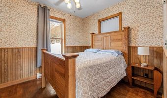 405 N Main St, Alma, WI 54610