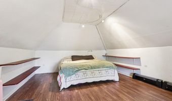 2 CRESTON Ave, Audubon, NJ 08106