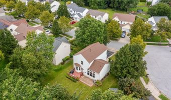 1097 Pebble Brook Dr, Columbus, OH 43240