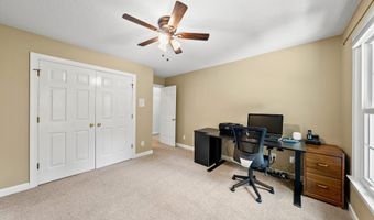1030 W Sterlington Pl, Apex, NC 27502