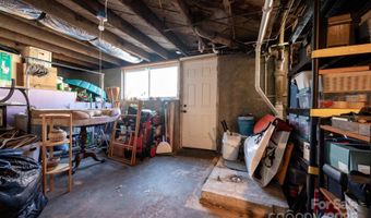 32 Florida Pl, Asheville, NC 28806