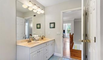 1 Mallard Cove Way, Barrington, RI 02806