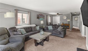 146 Woodcrest Dr, Amherst, NY 14226