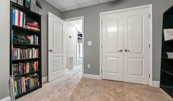100 LANE PARK Dr, Alabaster, AL 35114