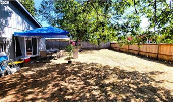 25044 25046 TERRITORIAL Ct, Veneta, OR 97487