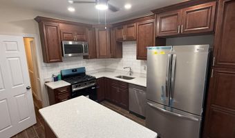 40 E 4TH St 2Nd Floor, Bayonne, NJ 07002