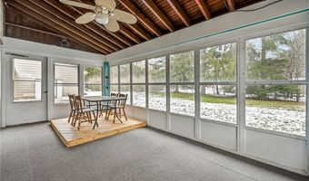 1039 Glamorgan St, Alliance, OH 44601