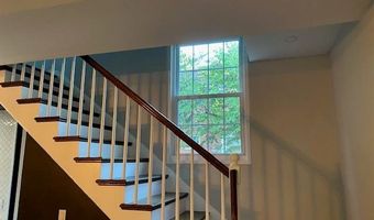 3372 GUNSTON, Alexandria, VA 22302
