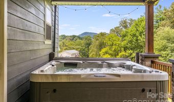 21 Old Pinner Pl, Arden, NC 28704