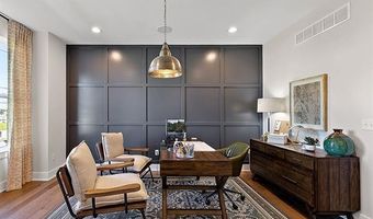 6151 N TRAILWOODS Dr, Ann Arbor, MI 48103