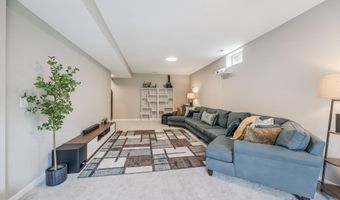 43799 ABBOTT Pl, Ashburn, VA 20147
