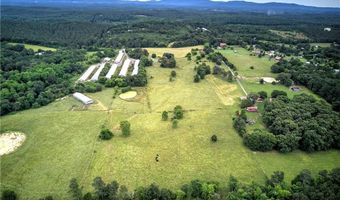 141 Holcomb Spur NW, Adairsville, GA 30103