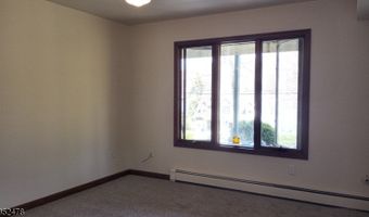 83 Lakeside Dr, Alloway, NJ 07461