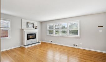 2021 S LANGLEY St, Arlington, VA 22204