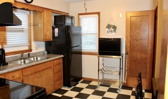 905 Pine St, Atlantic, IA 50022