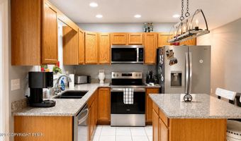 14 W Chickadee Ln, Albrightsville, PA 18210