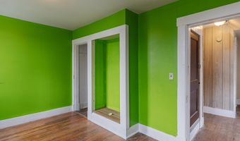 10 King St, Rockingham, VT 05101