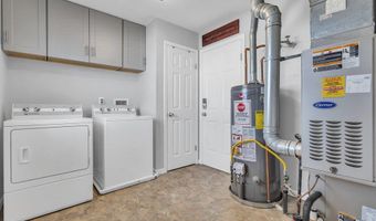 1400 Mizzen Ave, Beachwood, NJ 08722