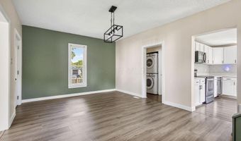 37 College St, Alexandria, OH 43001