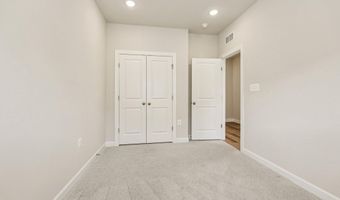 7355 MOUNTAINEER Dr, Alexandria, VA 22306