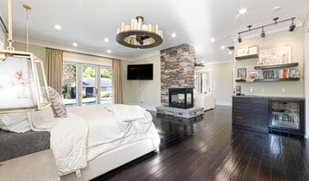 87 Ball Park St, Allen, KY 41601