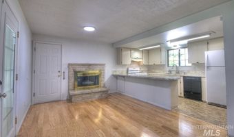 2916 Iowa Ave, Caldwell, ID 83605