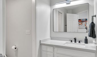 15900 SW BRECCIA Dr, Beaverton, OR 97007