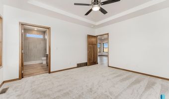 901 S Brek Ave, Brandon, SD 57005