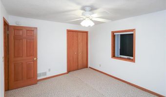 1811 Summer Ln NE, Alexandria, MN 56308