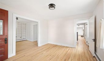 130 W Main St, North Kingstown, RI 02852