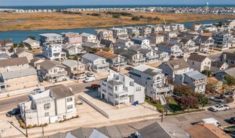694 21ST St, Avalon, NJ 08202