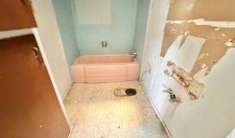 409 NE 6th St, Andrews, TX 79714