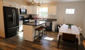 146 Indiana Ave, Batesville, IN 47006