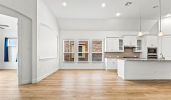 2407 Resort Dr, Heath, TX 75126